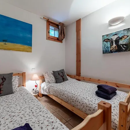 Apartment Bergerie Des 3 Vallees F - 4 Pieces 6 Personnes Situe Dans Le Village Des Allues Mae-4991