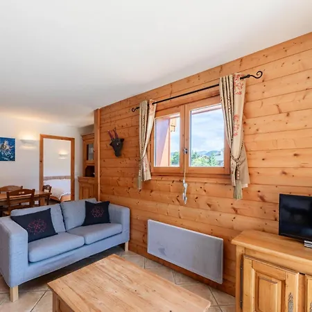 Apartment Bergerie Des 3 Vallees F - 4 Pieces 6 Personnes Situe Dans Le Village Des Allues Mae-4991