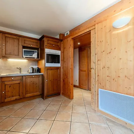 Apartment Bergerie Des 3 Vallees F - 4 Pieces 6 Personnes Situe Dans Le Village Des Allues Mae-4991 Les Allues